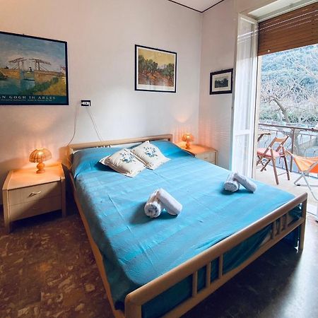 Apartamento Hostdomus - Bilocale Sul Borgo Finale Ligure Exterior foto