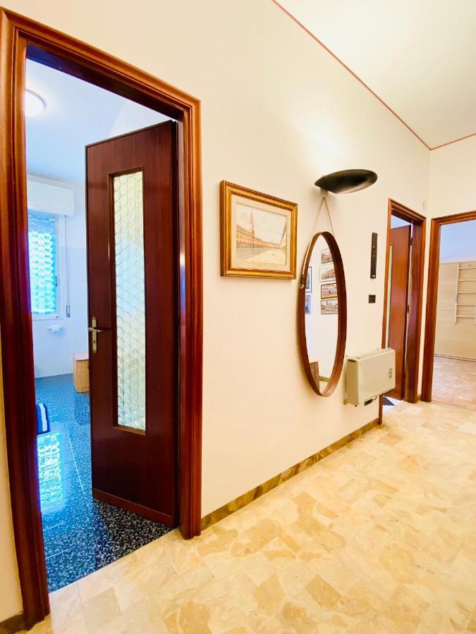 Apartamento Hostdomus - Bilocale Sul Borgo Finale Ligure Exterior foto