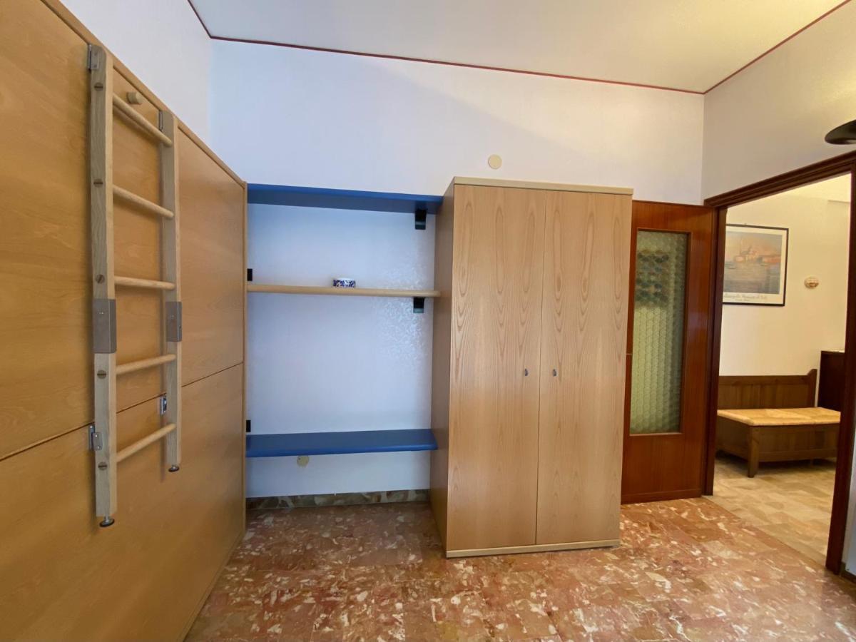 Apartamento Hostdomus - Bilocale Sul Borgo Finale Ligure Exterior foto