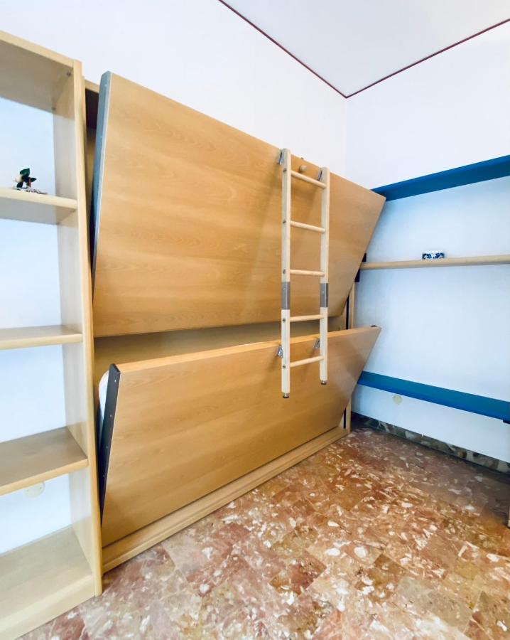 Apartamento Hostdomus - Bilocale Sul Borgo Finale Ligure Exterior foto