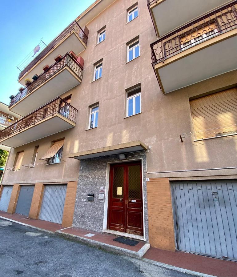Apartamento Hostdomus - Bilocale Sul Borgo Finale Ligure Exterior foto